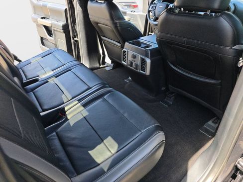 Used 2018 Ford F150 Raptor w/ Equipment Group 802A Luxury AWD/4WD image 13