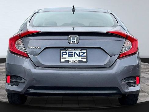 Used 2017 Honda Civic EX image 5