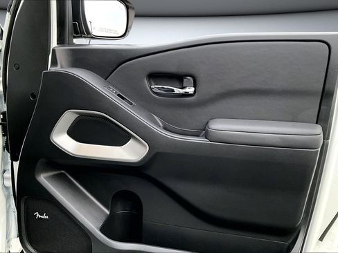 Used 2024 Nissan Frontier SV w/ Hardbody Edition image 28