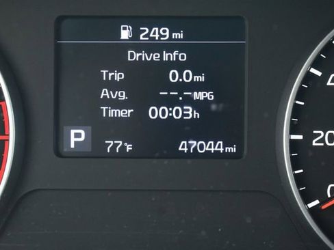 Used 2023 Kia Seltos LX AWD/4WD image 16