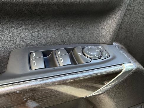 Used 2021 Chevrolet Silverado 1500 LTZ w/ LTZ Premium Texas Edition image 18