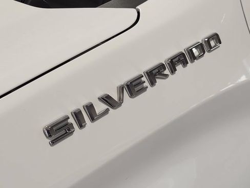 Used 2023 Chevrolet Silverado 1500 LT RWD image 8