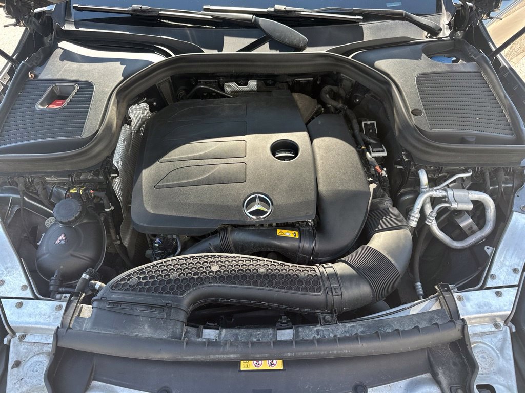 Used 2021 Mercedes-Benz GLC 300 4MATIC image 27