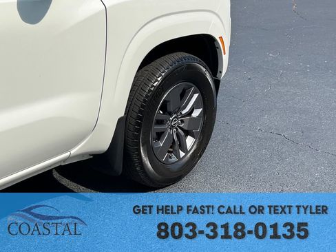 Certified 2025 Nissan Frontier SV w/ SV Convenience Package RWD image 29