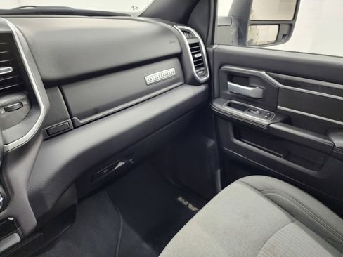 Used 2024 RAM 2500 Big Horn image 12