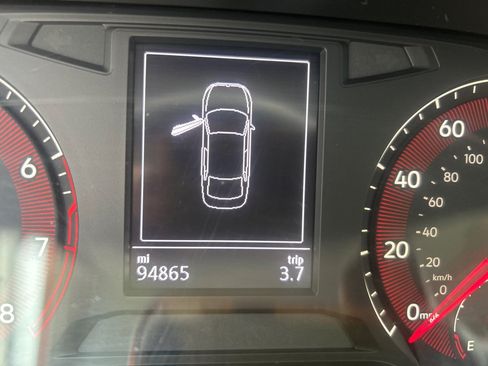 Used 2019 Volkswagen Jetta S w/ Driver Assistance Package FWD image 10