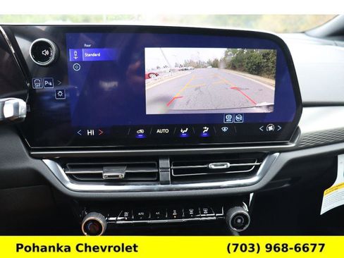 New 2026 Chevrolet Equinox EV LT image 15