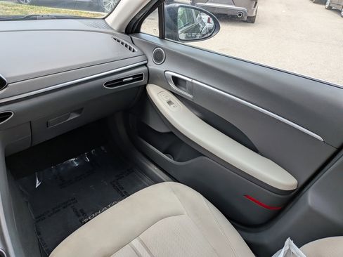 Used 2023 Hyundai Sonata SE FWD image 17