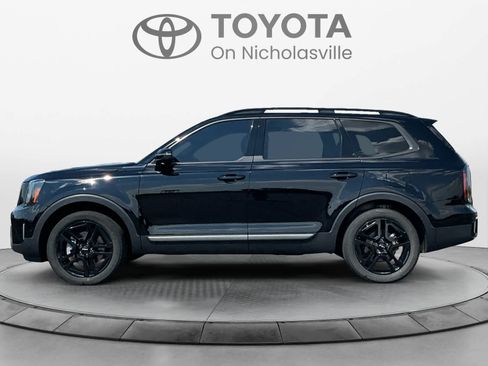 Used 2023 Kia Telluride EX X-Line AWD/4WD image 2