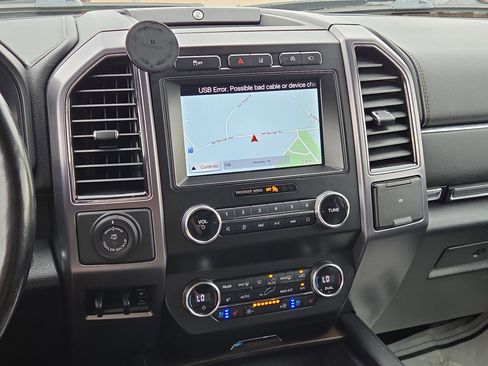 Used 2019 Ford Expedition Platinum RWD image 19