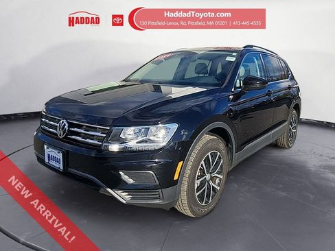 Used 2021 Volkswagen Tiguan SE w/ Panoramic Sunroof Package image 1