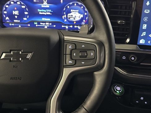 Used 2025 Chevrolet Silverado 1500 LT Trail Boss w/ LT Trail Boss Premium Package AWD/4WD image 30