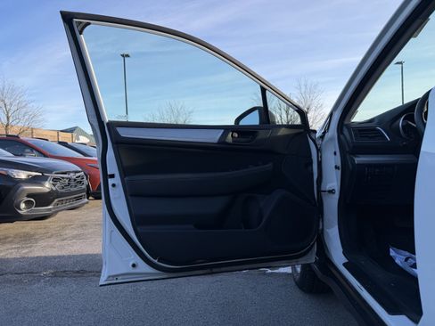 Used 2018 Subaru Outback 2.5i image 20