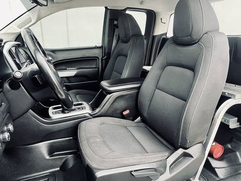 Used 2020 Chevrolet Colorado LT w/ Safety Package image 13