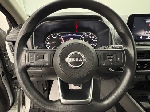 Used 2024 Nissan Rogue S FWD image 20
