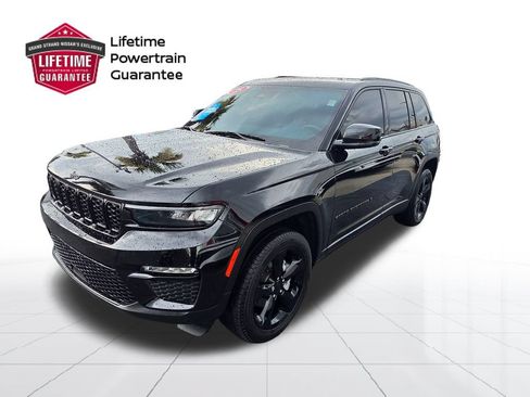 Used 2025 Jeep Grand Cherokee Limited w/ Black Appearance Package RWD image 1