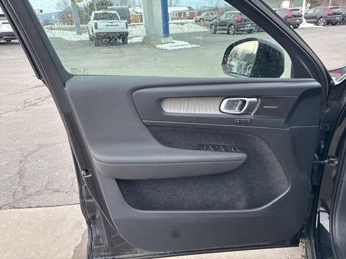 Certified 2023 Volvo XC40 B5 Plus w/ Driver Assist Package image 15