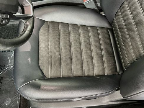 Used 2017 Ford Fusion SE w/ Equipment Group 201A FWD image 19