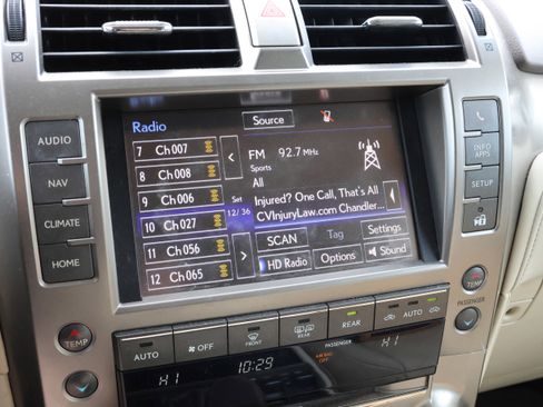 Used 2017 Lexus GX 460 Premium image 24