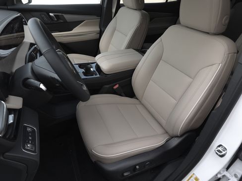 New 2026 Buick Enclave Preferred w/ Power Package FWD image 10