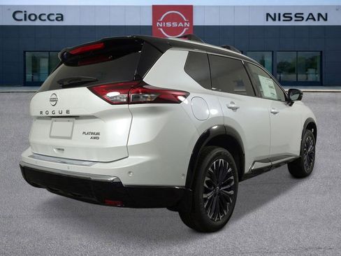 New 2026 Nissan Rogue Platinum w/ Platinum Premium Package image 5