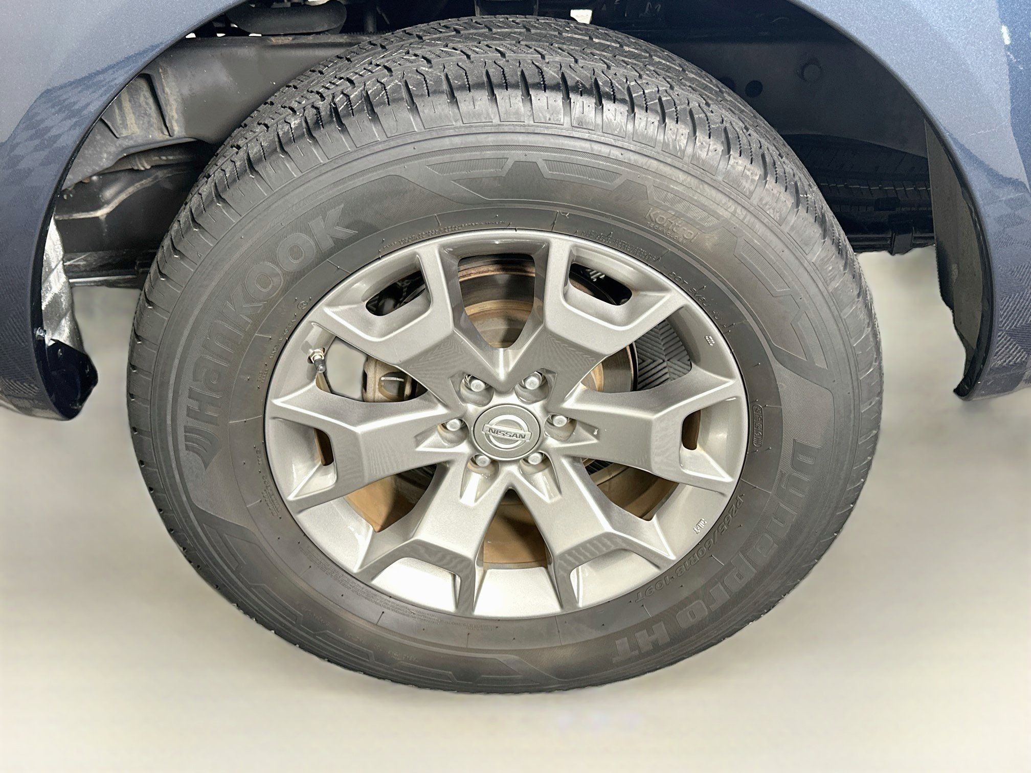 Used 2019 Nissan Frontier SL RWD image 11