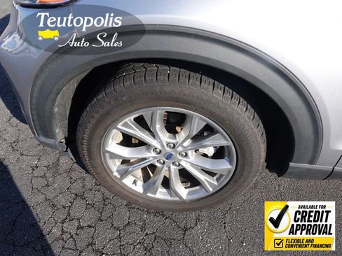 Used 2022 Ford Explorer Limited w/ Equipment Group 301A RWD image 11