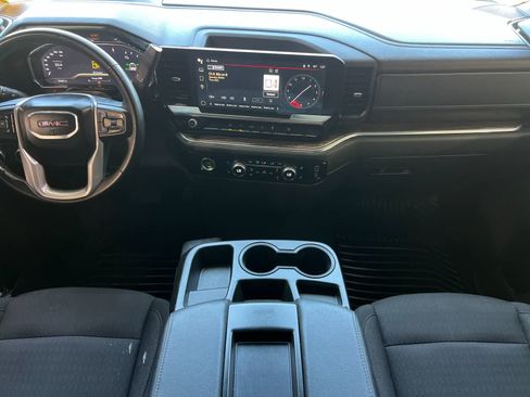Used 2024 GMC Sierra 1500 Elevation w/ X31 Off-Road Package AWD/4WD image 4