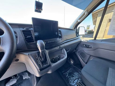 Used 2023 Ford Transit 250 148 High Roof AWD image 19