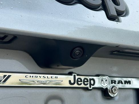 New 2025 Jeep Compass Limited w/ Sun & Sound Group image 26