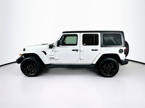 Used 2023 Jeep Wrangler Unlimited Sahara w/ Cold Weather Group AWD/4WD image 4