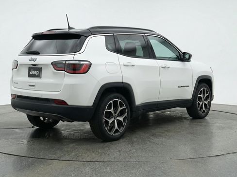 Used 2025 Jeep Compass Limited AWD/4WD image 9