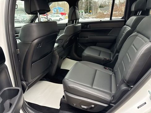 Certified 2024 Hyundai Santa Fe Calligraphy image 17