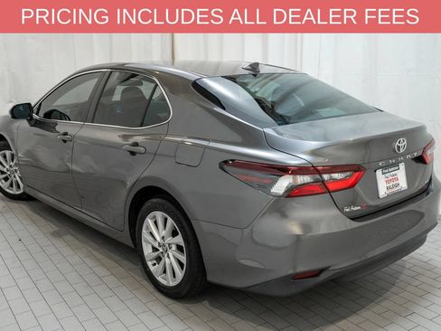 Certified 2021 Toyota Camry LE FWD image 3