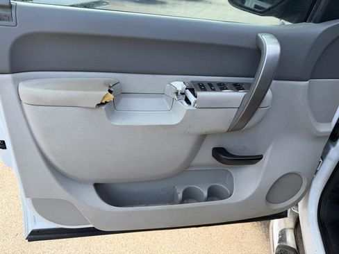 Used 2013 Chevrolet Silverado 2500 W/T image 29