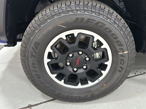 New 2025 Toyota Tacoma TRD Off-Road image 24