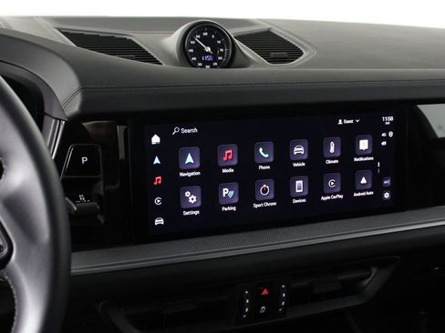 Certified 2025 Porsche Cayenne Coupe image 13