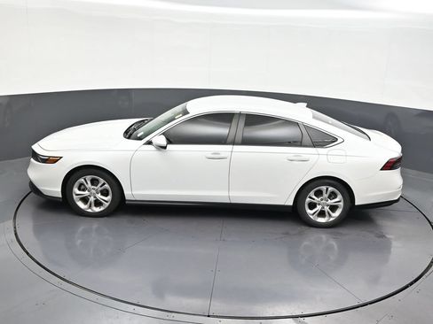 Used 2024 Honda Accord LX image 15
