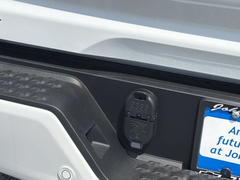 New 2026 GMC Canyon Elevation w/ Convenience Package RWD image 20