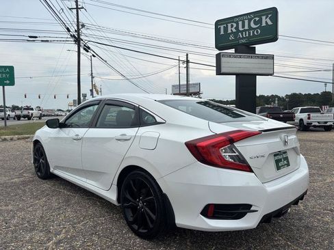 Used 2019 Honda Civic Sport image 3