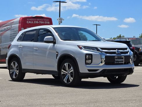 Used 2026 Mitsubishi Outlander Sport LE AWD/4WD image 7