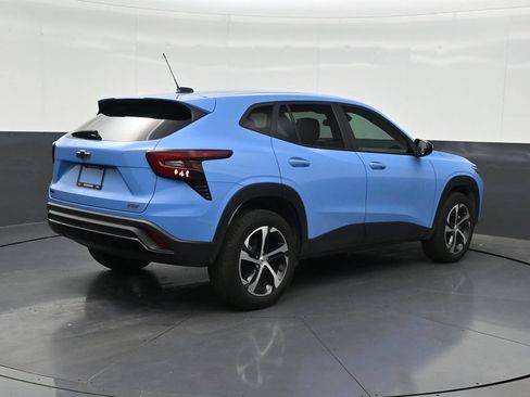 Used 2024 Chevrolet Trax RS FWD image 5