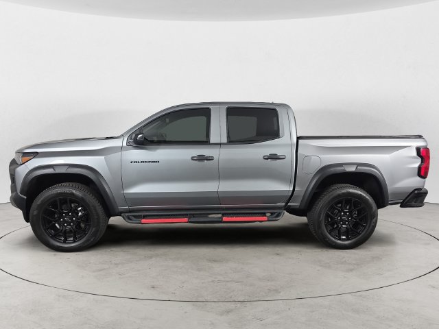 Used 2023 Chevrolet Colorado Trail Boss w/ LPO, Dark Essentials Package AWD/4WD image 8
