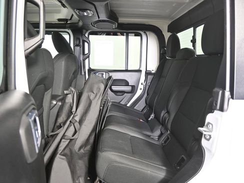 Used 2021 Jeep Gladiator Sport w/ Trailer Tow Package image 17