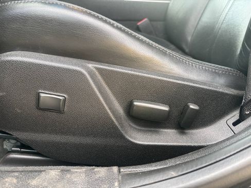 Used 2010 Cadillac CTS Luxury AWD/4WD image 21