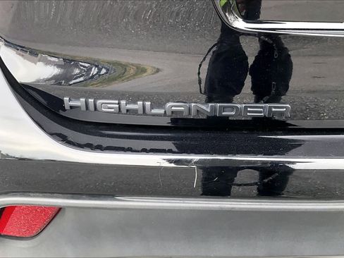 Used 2022 Toyota Highlander XSE image 31