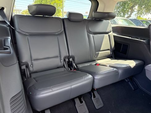 New 2026 Ford Expedition Active RWD image 25