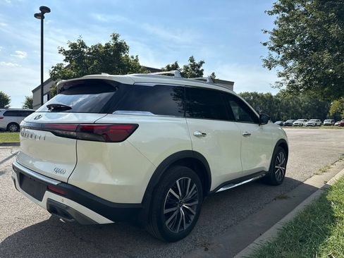 Used 2023 INFINITI QX60 Sensory w/ Vision Package AWD/4WD image 5
