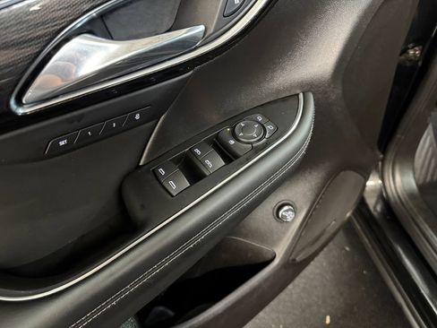Used 2023 Buick Envision Essence AWD/4WD image 13