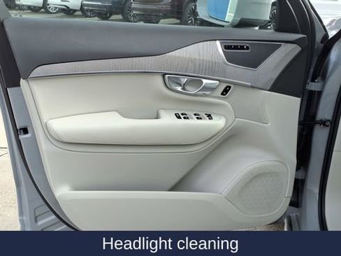 New 2025 Volvo XC90 T8 Plus image 18